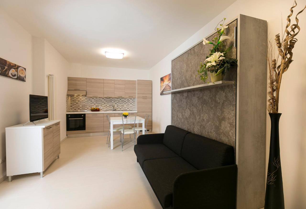 Residenza Riva Azzurra Apart otel Rimini Dış mekan fotoğraf
