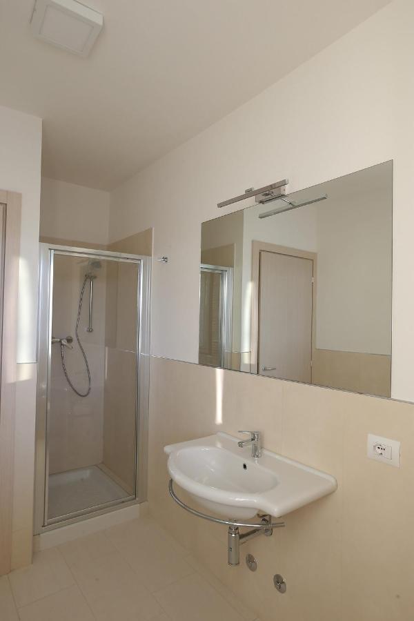 Residenza Riva Azzurra Apart otel Rimini Oda fotoğraf
